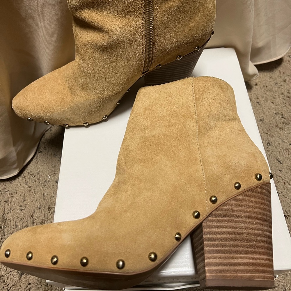 Women’s BCBG gold studded booties. Size 9